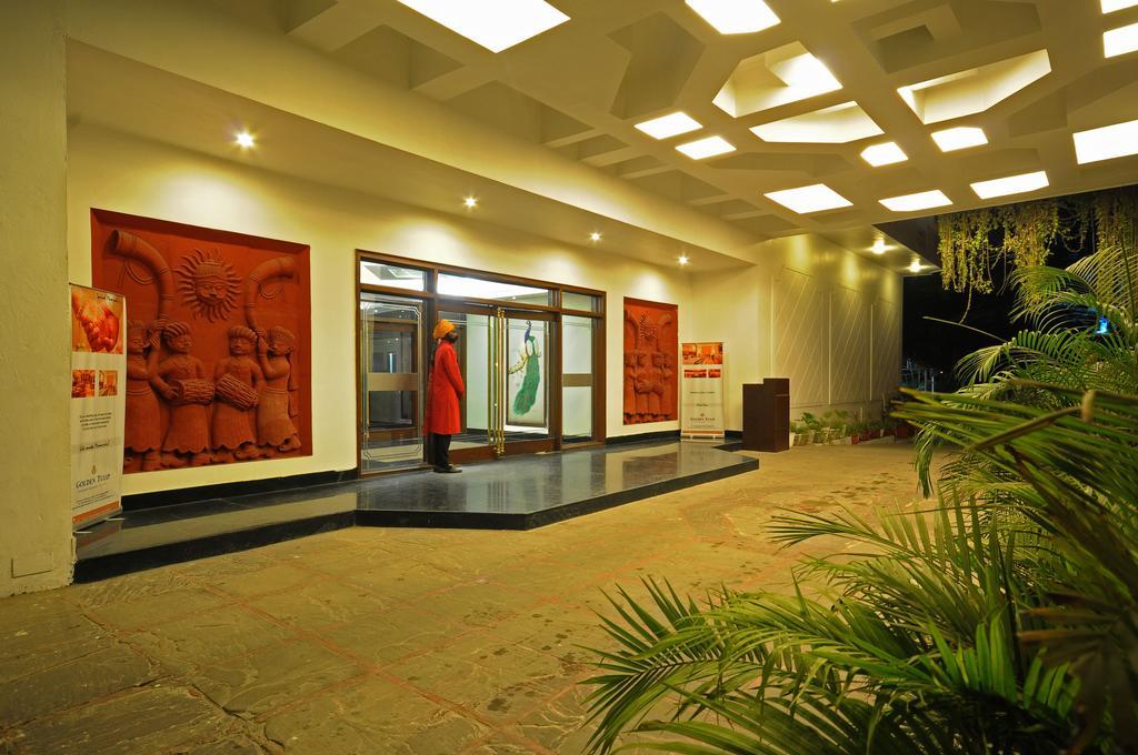 Hotel Golden Tulip Udaipur Extérieur photo